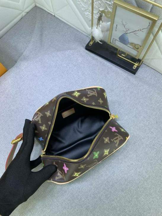 Picture of Louis Vuitton Handbags _SKUfw162789031fw
